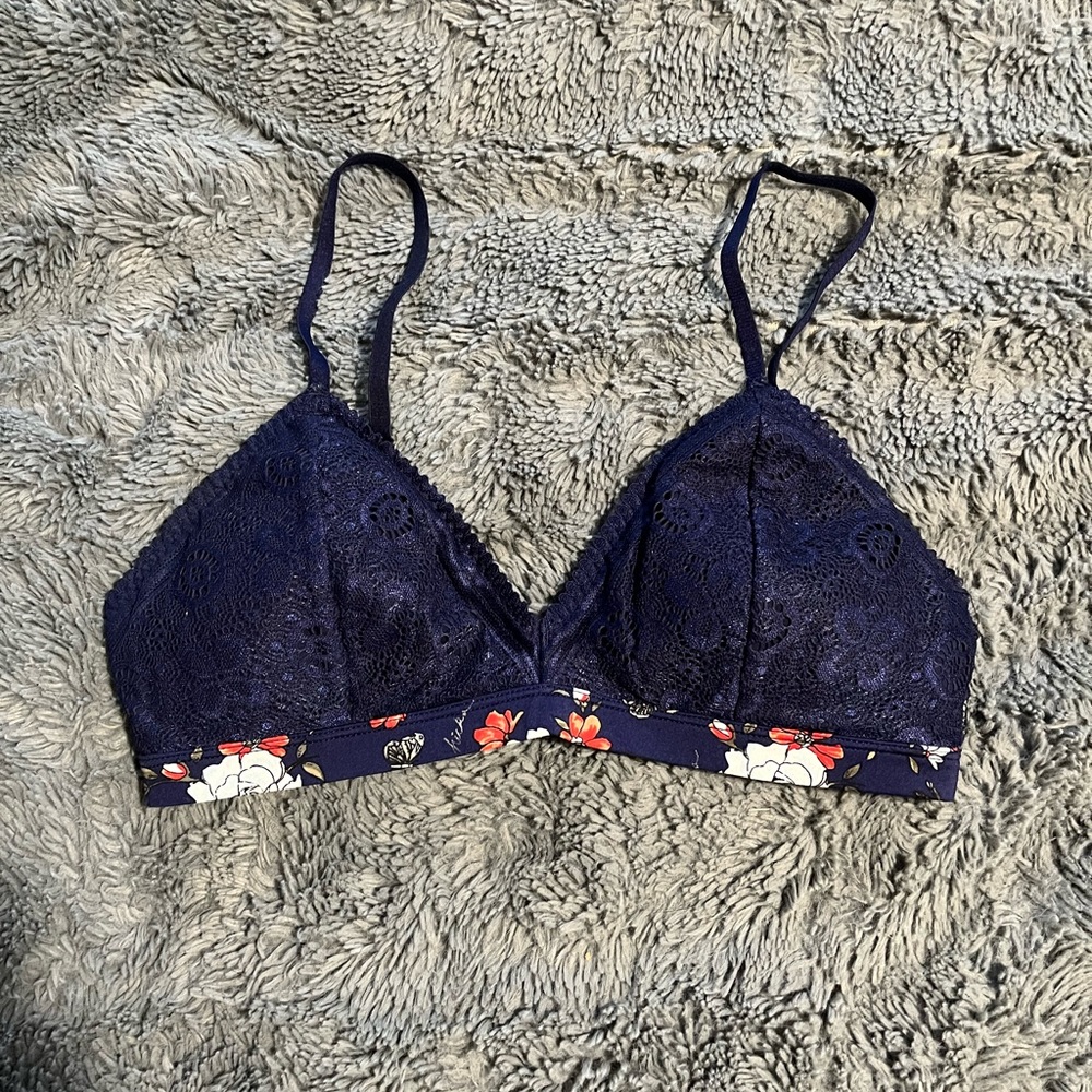 Gilly Hicks by Hollister Lace and Floral Bralette